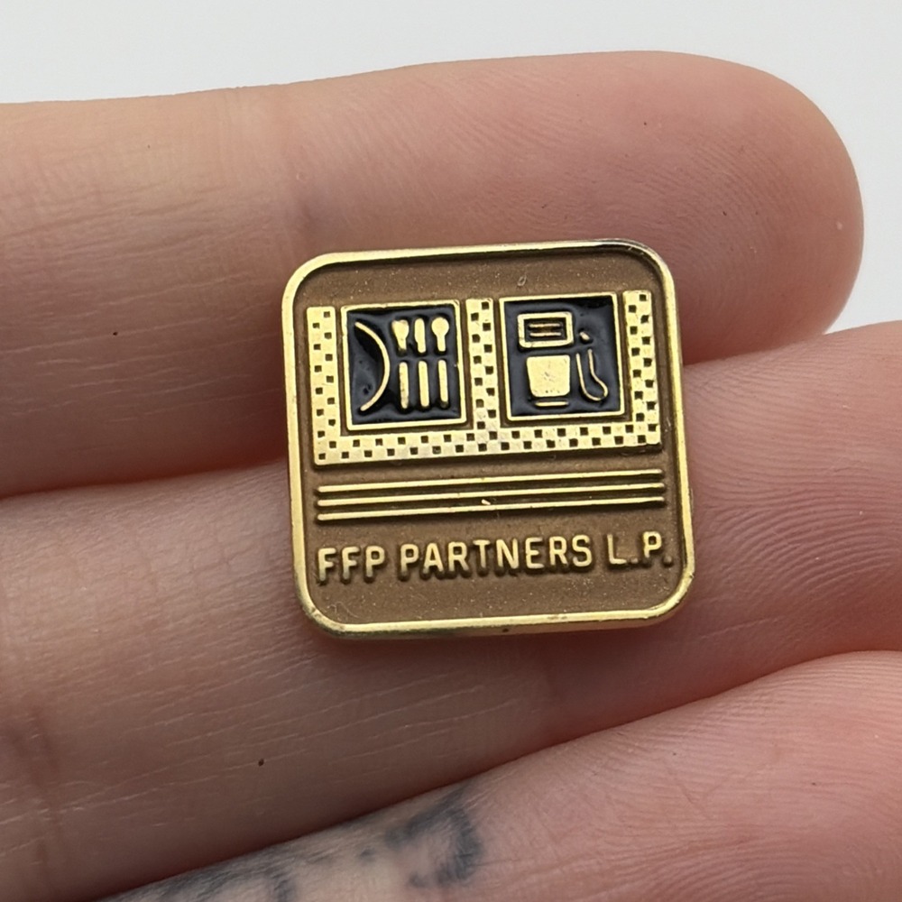 Vintage FFP Partners LP Pin Gas Station Fuel Mart Memorabilia Stuckeys Gold Tone